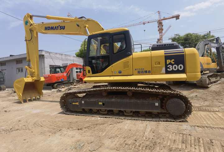 Komatsu PC300-7 excavator - Bager guseničar: slika 3 Komatsu PC300-7 excavator - Bager guseničar: slika 3