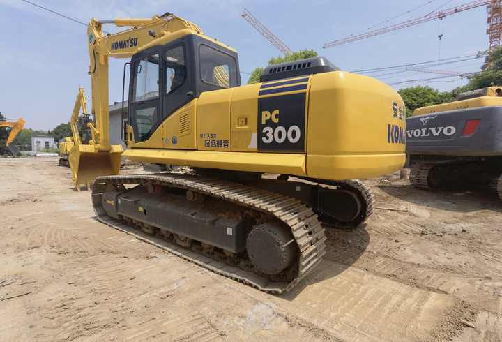 Komatsu PC300-7 excavator - Bager guseničar: slika 4 Komatsu PC300-7 excavator - Bager guseničar: slika 4