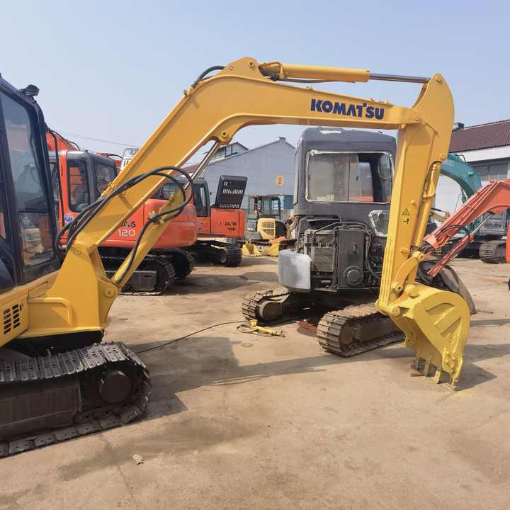 Low price used mini excavator Komatsu PC55 Komatsu digger PC30 PC40 pc55 PC56 excavator with good condition - Mini bager: slika 2 Low price used mini excavator Komatsu PC55 Komatsu digger PC30 PC40 pc55 PC56 excavator with good condition - Mini bager: slika 2