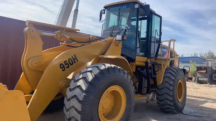 Used Caterpillar quality CAT950H with original large loader CAT 950H - Utovarivač točkaš: slika 4 Used Caterpillar quality CAT950H with original large loader CAT 950H - Utovarivač točkaš: slika 4