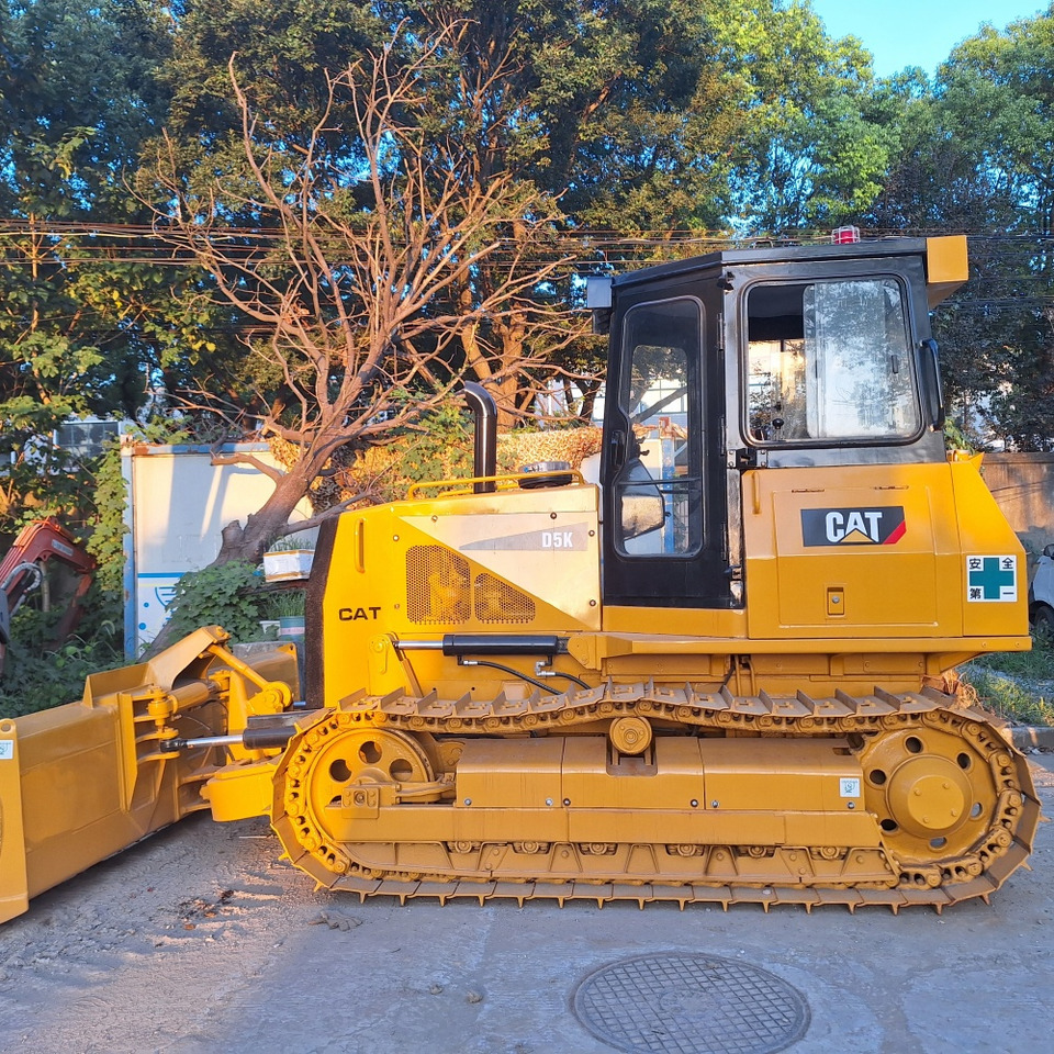 Used caterpillar cat D5k bulldozer - Buldožer: slika 3 Used caterpillar cat D5k bulldozer - Buldožer: slika 3