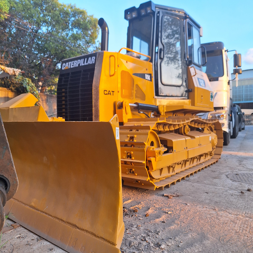 Used caterpillar cat D5k bulldozer - Buldožer: slika 3 Used caterpillar cat D5k bulldozer - Buldožer: slika 3