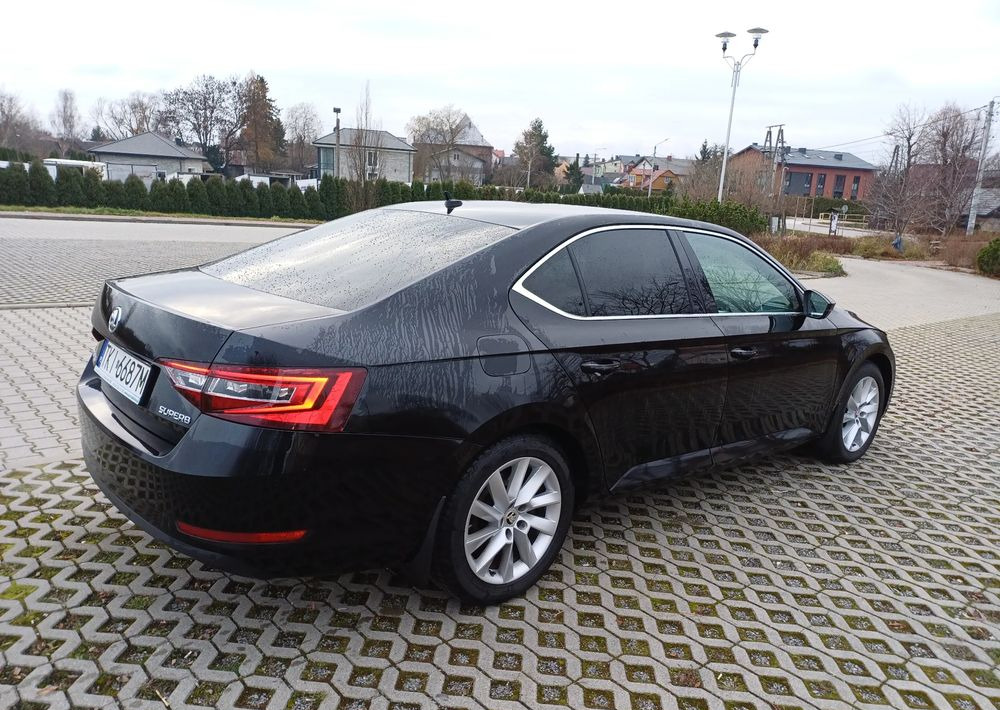 Skoda Superb 2.0 TDI Ambition - Limuzina: slika 5 Skoda Superb 2.0 TDI Ambition - Limuzina: slika 5