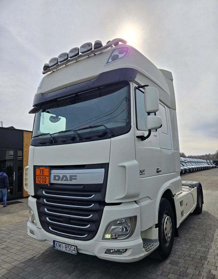 DAF XF 480 SUPER SPACE CAB - Tegljač: slika 1 DAF XF 480 SUPER SPACE CAB - Tegljač: slika 1
