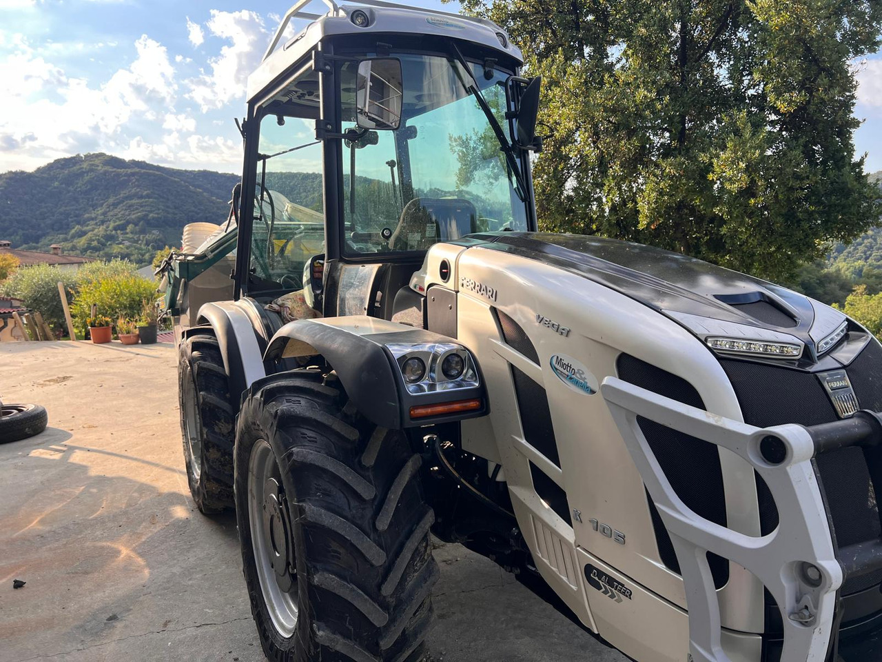 FERRARI VEGA K105 – DUALSTEER - Traktor: slika 1 FERRARI VEGA K105 – DUALSTEER - Traktor: slika 1