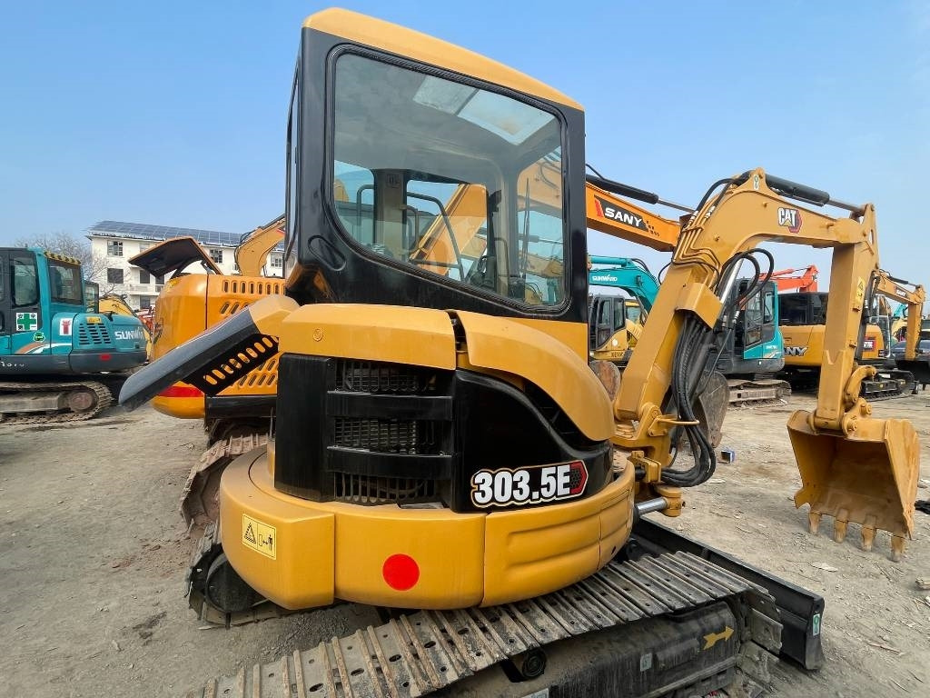 CAT 303.5 - Mini bager: slika 1 CAT 303.5 - Mini bager: slika 1