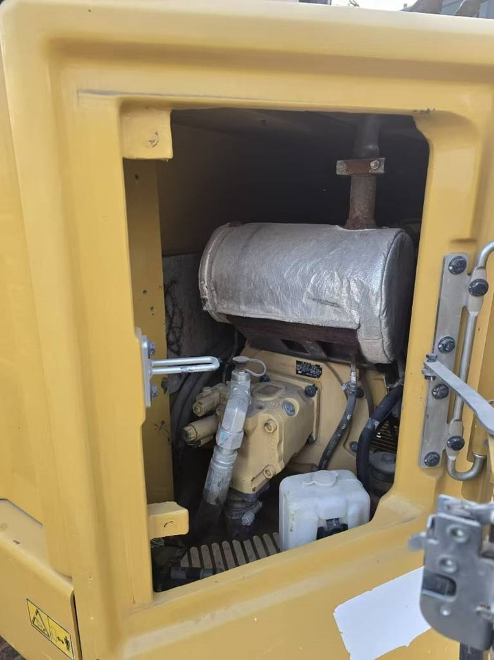 Mini bager CAT 306: slika 9 Mini bager CAT 306: slika 9