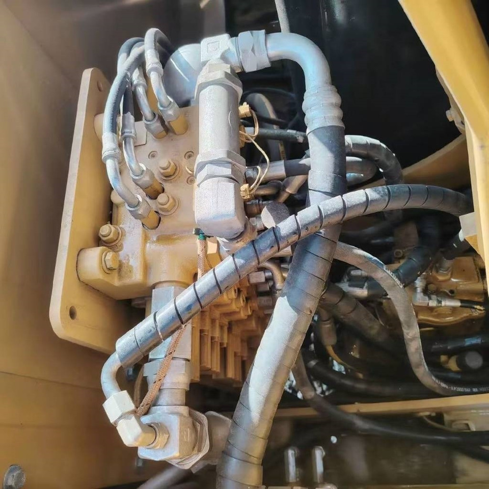 CAT 308 C  - Bager guseničar: slika 3 CAT 308 C  - Bager guseničar: slika 3