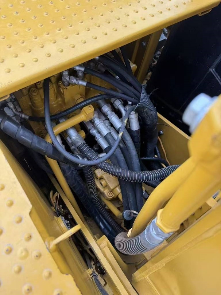 CAT 312 - Bager guseničar: slika 2 CAT 312 - Bager guseničar: slika 2