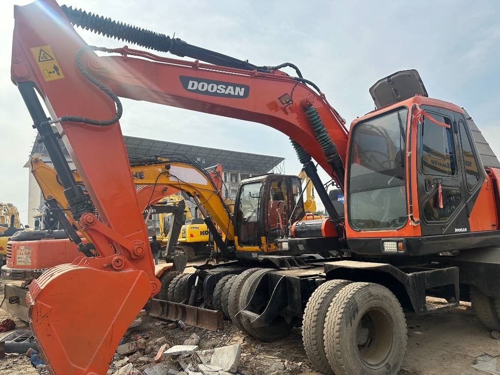 Doosan DX 150W -9 - Bager točkaš: slika 5 Doosan DX 150W -9 - Bager točkaš: slika 5