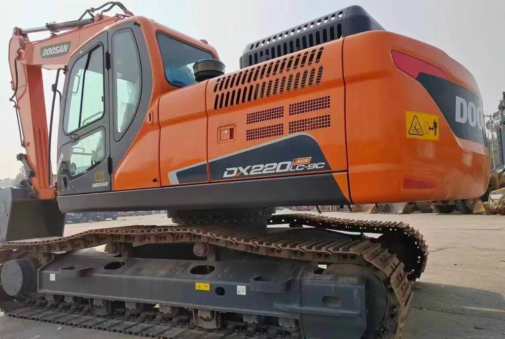 Doosan DX 220 - Bager guseničar: slika 1 Doosan DX 220 - Bager guseničar: slika 1