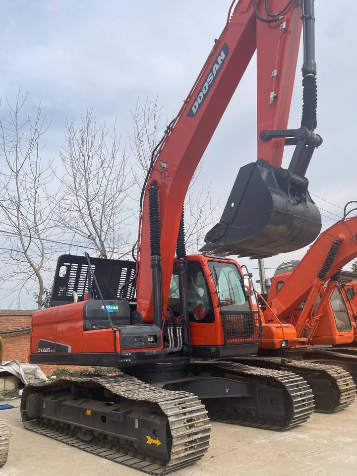Doosan DX 225 LCA - Bager guseničar: slika 1 Doosan DX 225 LCA - Bager guseničar: slika 1