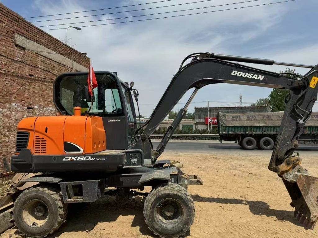 Doosan DX 60 - Mini bager: slika 3 Doosan DX 60 - Mini bager: slika 3