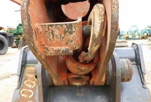 Hitachi 30 - Bager guseničar: slika 5 Hitachi 30 - Bager guseničar: slika 5