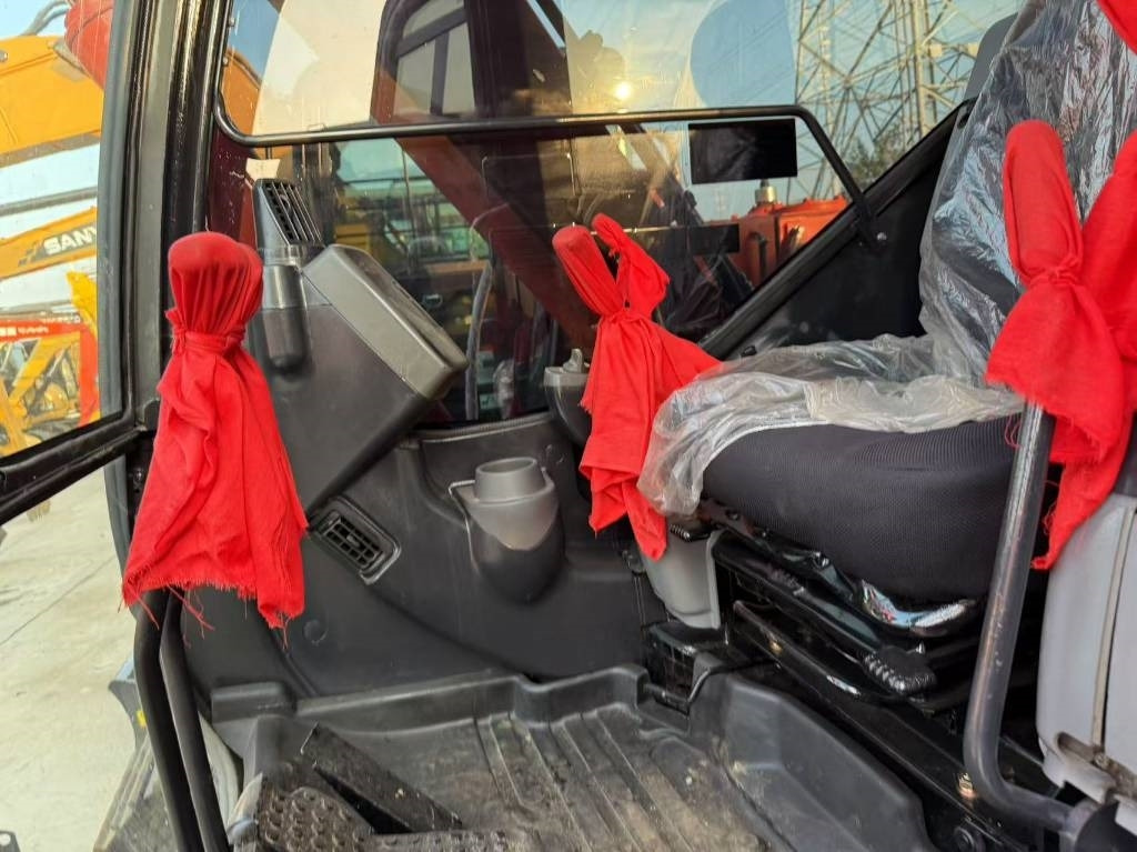 Hitachi 70 - Bager guseničar: slika 3 Hitachi 70 - Bager guseničar: slika 3