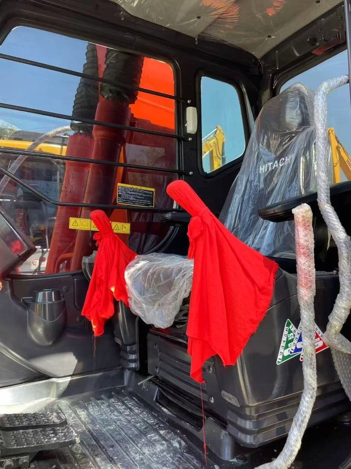 Hitachi ZX 120 - Bager guseničar: slika 4 Hitachi ZX 120 - Bager guseničar: slika 4