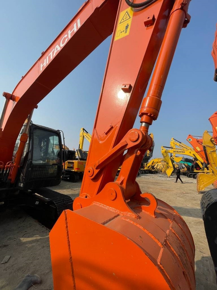 Hitachi ZX 130  - Bager guseničar: slika 3 Hitachi ZX 130  - Bager guseničar: slika 3