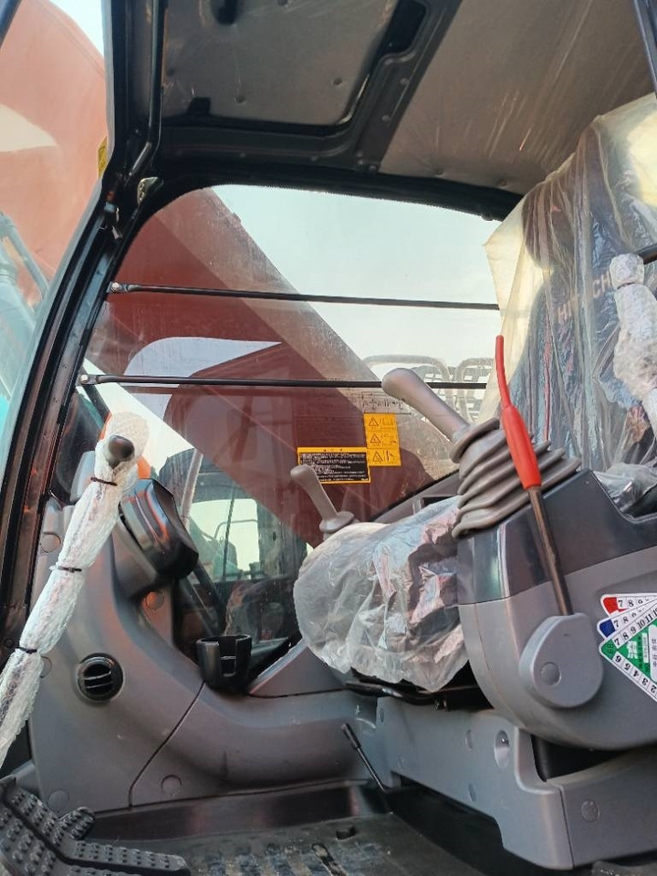 Hitachi ZX 240 - Bager guseničar: slika 5 Hitachi ZX 240 - Bager guseničar: slika 5