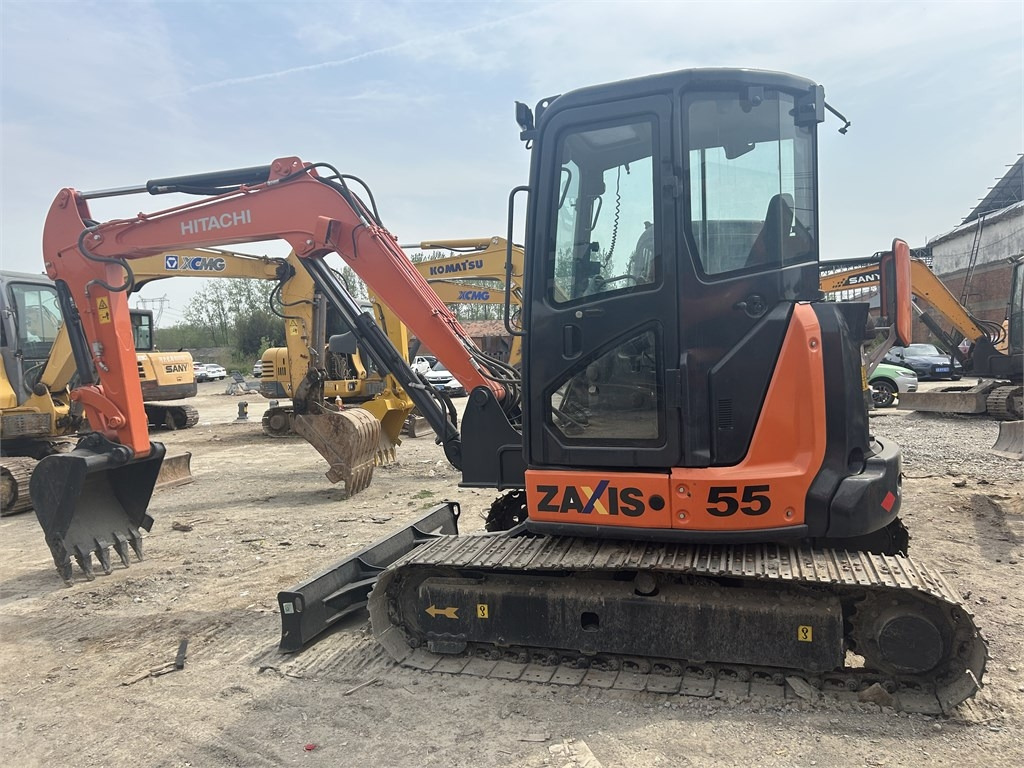 Hitachi ZX 55 - Mini bager: slika 1 Hitachi ZX 55 - Mini bager: slika 1