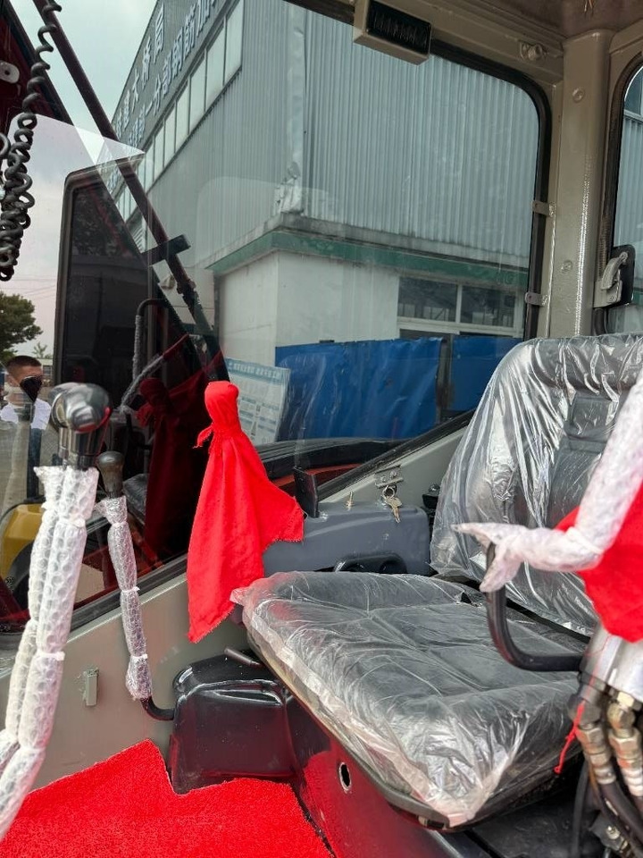 Hitachi ZX 55 - Mini bager: slika 5 Hitachi ZX 55 - Mini bager: slika 5