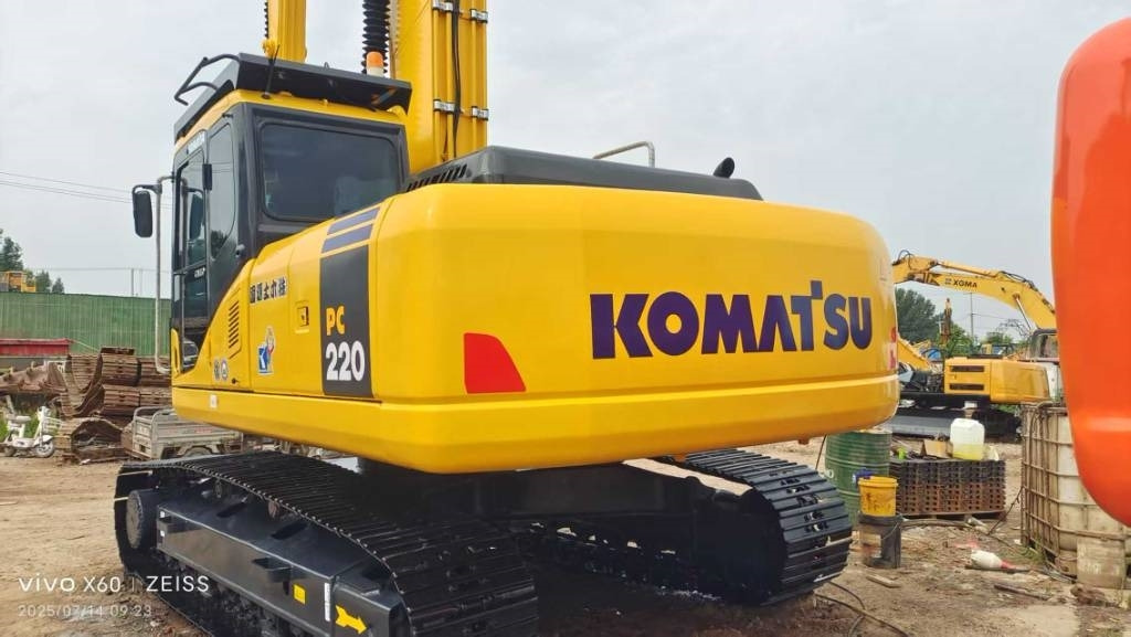 Komatsu PC 220-7 - Bager guseničar: slika 1 Komatsu PC 220-7 - Bager guseničar: slika 1