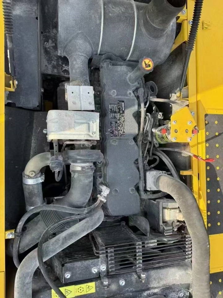 Komatsu PC 220-8 - Bager guseničar: slika 2 Komatsu PC 220-8 - Bager guseničar: slika 2