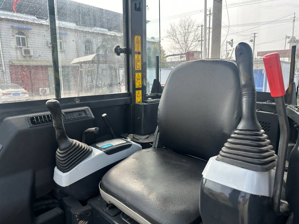 Mini bager Komatsu PC 40: slika 6 Mini bager Komatsu PC 40: slika 6