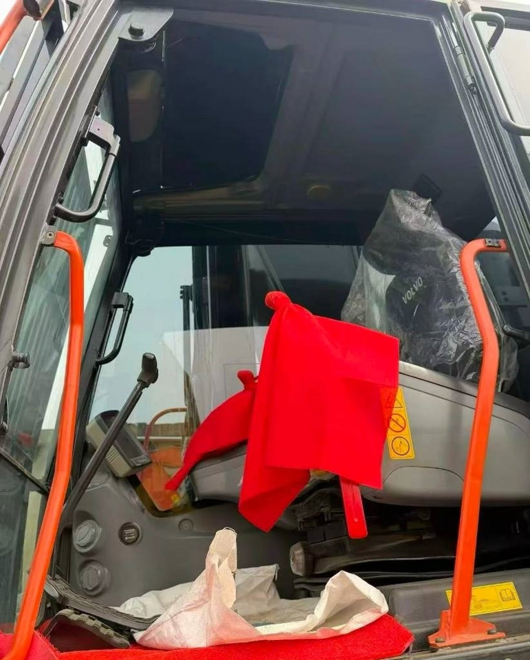 Volvo EC 380 - Bager guseničar: slika 4 Volvo EC 380 - Bager guseničar: slika 4