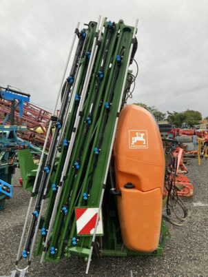 Amazone UF 1201 PREMIUM - Prskalica montirana na traktor: slika 5 Amazone UF 1201 PREMIUM - Prskalica montirana na traktor: slika 5