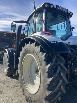 Valtra T154 VERSU - Traktor: slika 5 Valtra T154 VERSU - Traktor: slika 5