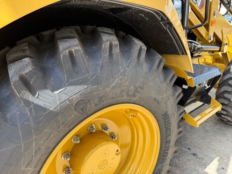 Novu Bager utovarivač CAT 424: slika 8 Novu Bager utovarivač CAT 424: slika 8