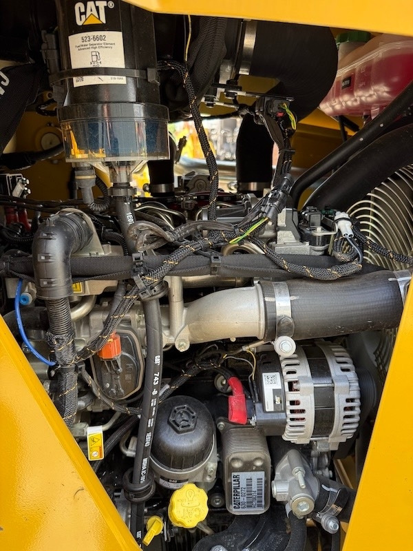 Novu Bager utovarivač CAT 424: slika 20 Novu Bager utovarivač CAT 424: slika 20