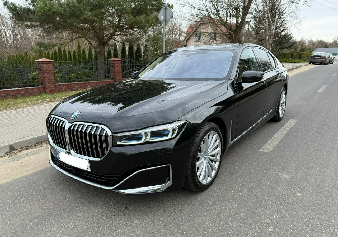 BMW SERIA 7 II (G11/G12) BMW SERIA 7 740d Xdrive 340KM Luxury+Exclusive Masaże Adaptiv Oś Lasery 2022 FV2 - Automobil: slika 4 BMW SERIA 7 II (G11/G12) BMW SERIA 7 740d Xdrive 340KM Luxury+Exclusive Masaże Adaptiv Oś Lasery 2022 FV2 - Automobil: slika 4