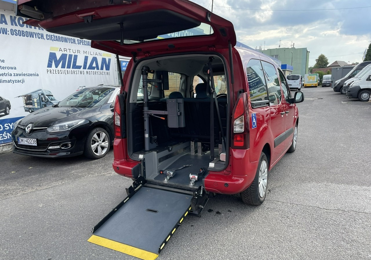 Automobil Citroen Berlingo II Berlingo 1.6 do przewozu Niepełnosprawnych inwalida rampa 2018: slika 12