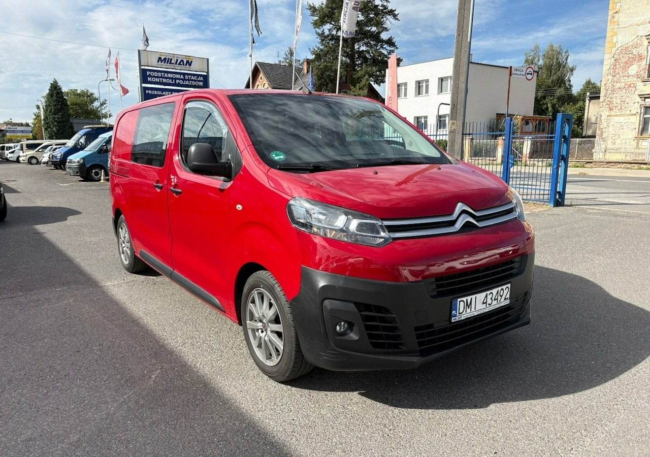 Citroen Jumpy II Jumpy 1.6HDI 115KM Klima A La Kamper 3 osobowy 2016 - Automobil: slika 1 Citroen Jumpy II Jumpy 1.6HDI 115KM Klima A La Kamper 3 osobowy 2016 - Automobil: slika 1