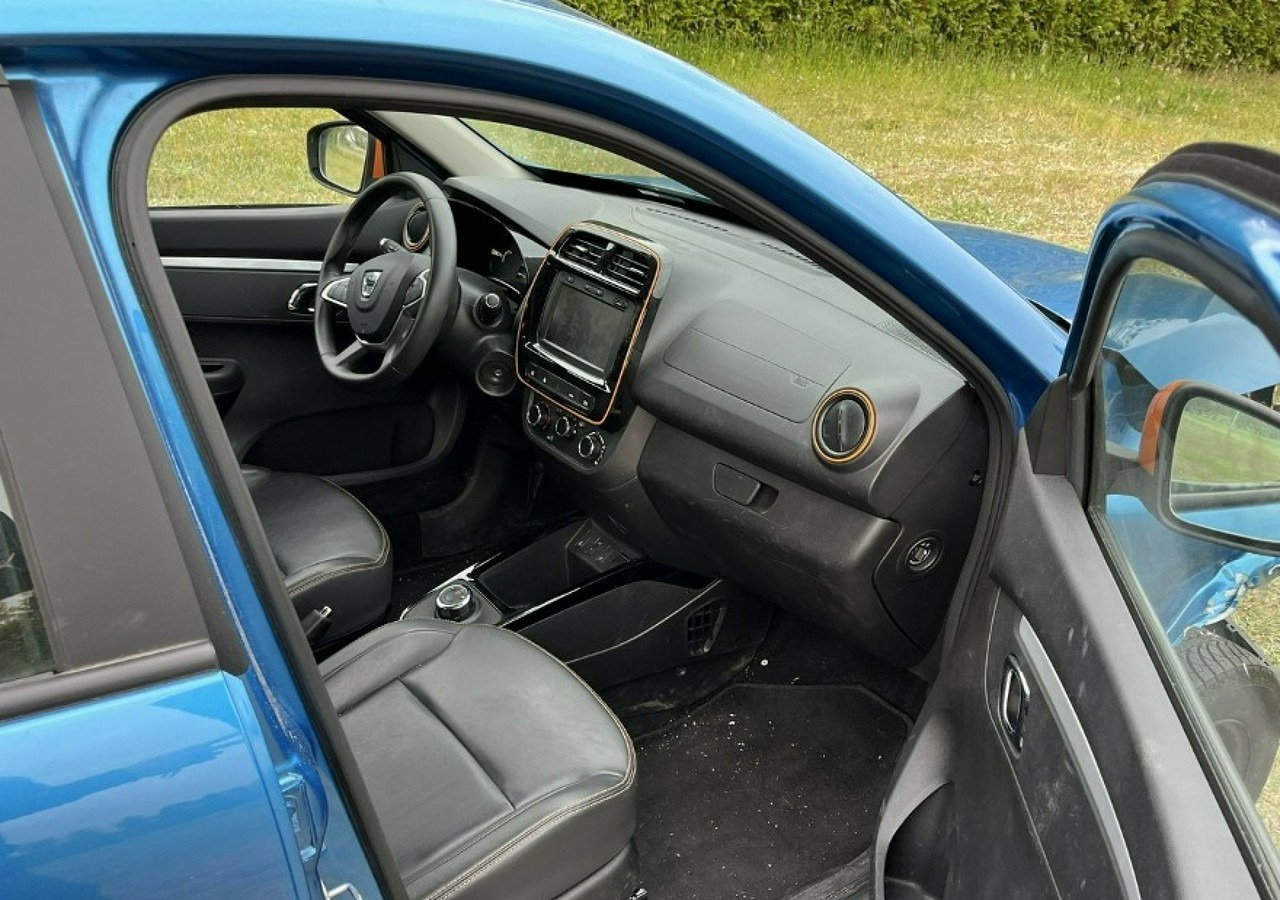 Hečbek Dacia Spring Spring 45KM 100% Electric 230-315KM Zasięgu 2022 Bogate wyposażenie: slika 8