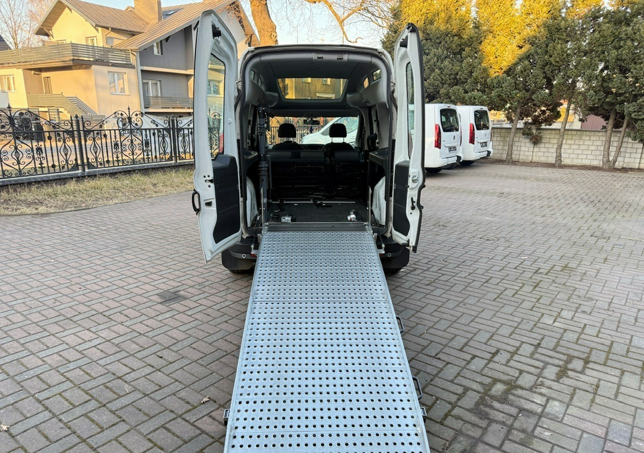 Fiat Doblo II Doblo 1.6-120KM dla Niepełnosprawnych RAMPA Inwalida Model 2020 - Automobil: slika 2 Fiat Doblo II Doblo 1.6-120KM dla Niepełnosprawnych RAMPA Inwalida Model 2020 - Automobil: slika 2