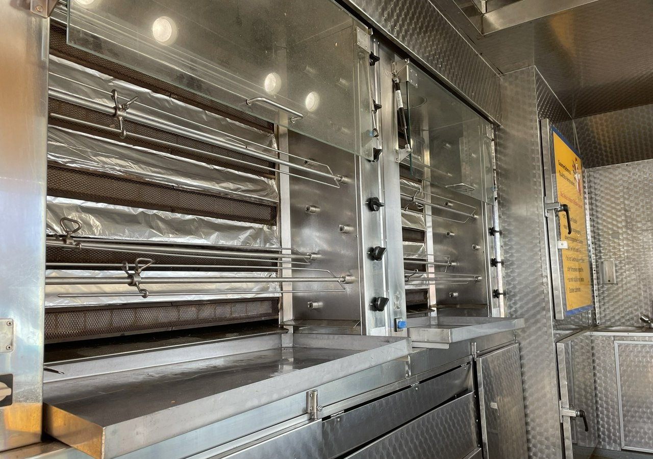 Fiat Ducato Autosklep Autogrill Gastronomiczny Food Truck Foodtruck sklep bar20 - Hrana kamion: slika 5 Fiat Ducato Autosklep Autogrill Gastronomiczny Food Truck Foodtruck sklep bar20 - Hrana kamion: slika 5