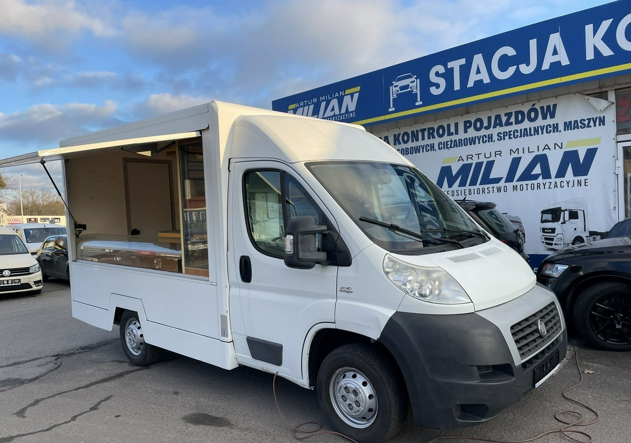 Fiat Ducato Autosklep pieczywa Gastronomiczny Food Truck Foodtruck sklep 2011 - Hrana kamion: slika 1 Fiat Ducato Autosklep pieczywa Gastronomiczny Food Truck Foodtruck sklep 2011 - Hrana kamion: slika 1