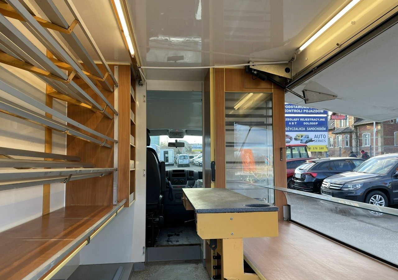 Fiat Ducato Autosklep pieczywa Gastronomiczny Food Truck Foodtruck sklep 2011 - Hrana kamion: slika 4 Fiat Ducato Autosklep pieczywa Gastronomiczny Food Truck Foodtruck sklep 2011 - Hrana kamion: slika 4