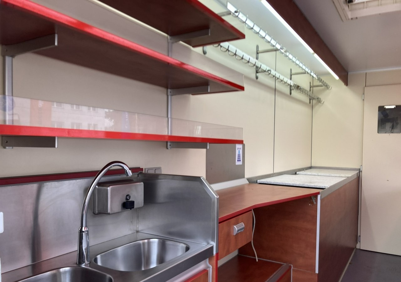 Fiat Ducato Autosklep wędliny Gastronomiczny Food Truck Foodtruck sklep Borco 20 - Hrana kamion: slika 4 Fiat Ducato Autosklep wędliny Gastronomiczny Food Truck Foodtruck sklep Borco 20 - Hrana kamion: slika 4