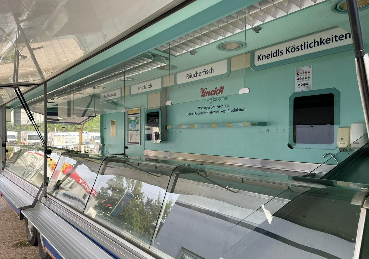 Fiat Ducato Ducato Autosklep wędlin Gastronomiczny Food Truck Foodtruck sklep ba - Hrana kamion: slika 2 Fiat Ducato Ducato Autosklep wędlin Gastronomiczny Food Truck Foodtruck sklep ba - Hrana kamion: slika 2