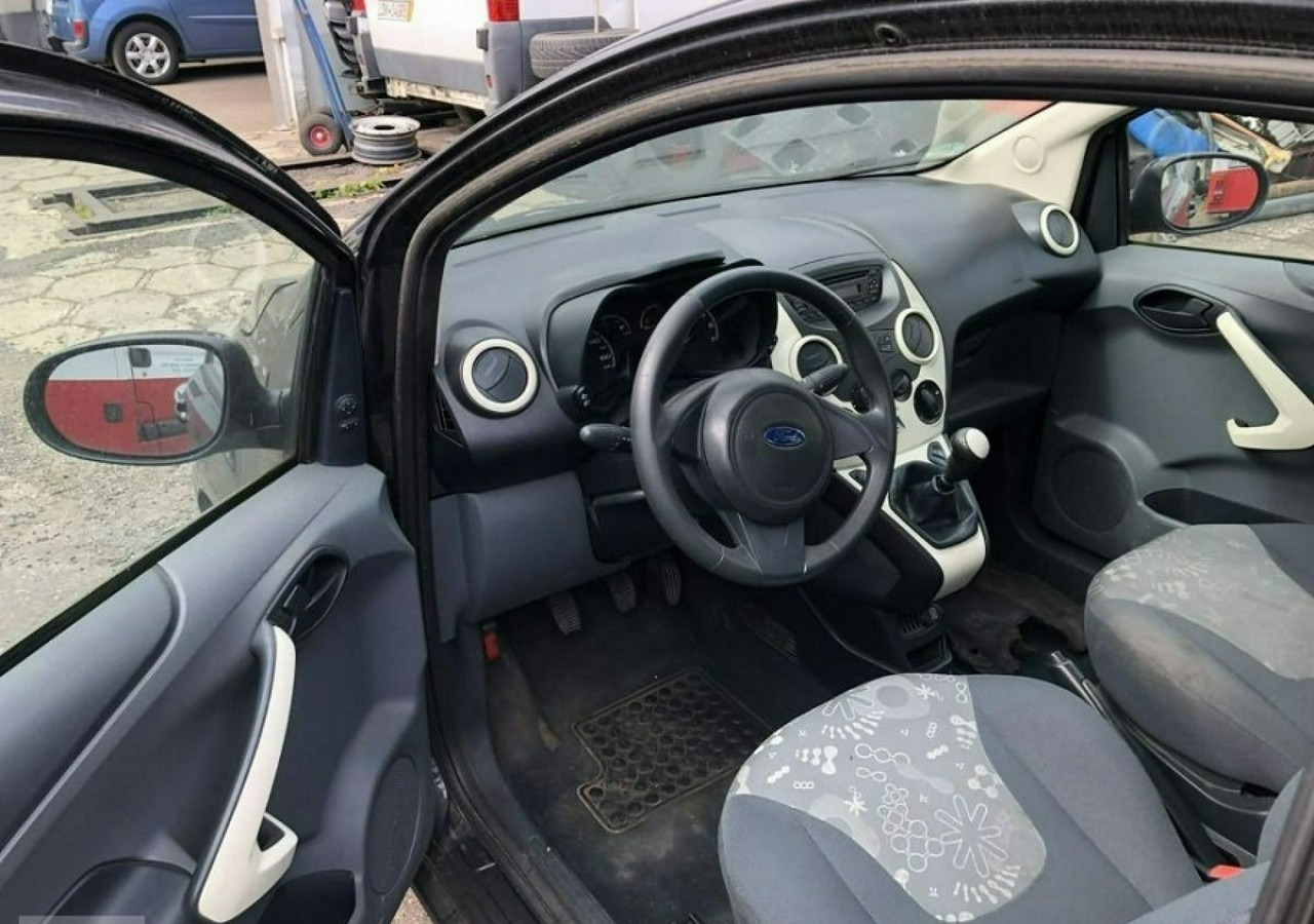 Ford KA II Ford KA 1,3 tdci 75KM 2012 - Hečbek: slika 3 Ford KA II Ford KA 1,3 tdci 75KM 2012 - Hečbek: slika 3