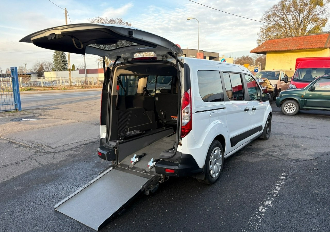 Ford Tourneo Connect II Connect Automat dla niepełnosprawnych Rampa Inwalida PFRON 2021 - Karavan: slika 4 Ford Tourneo Connect II Connect Automat dla niepełnosprawnych Rampa Inwalida PFRON 2021 - Karavan: slika 4