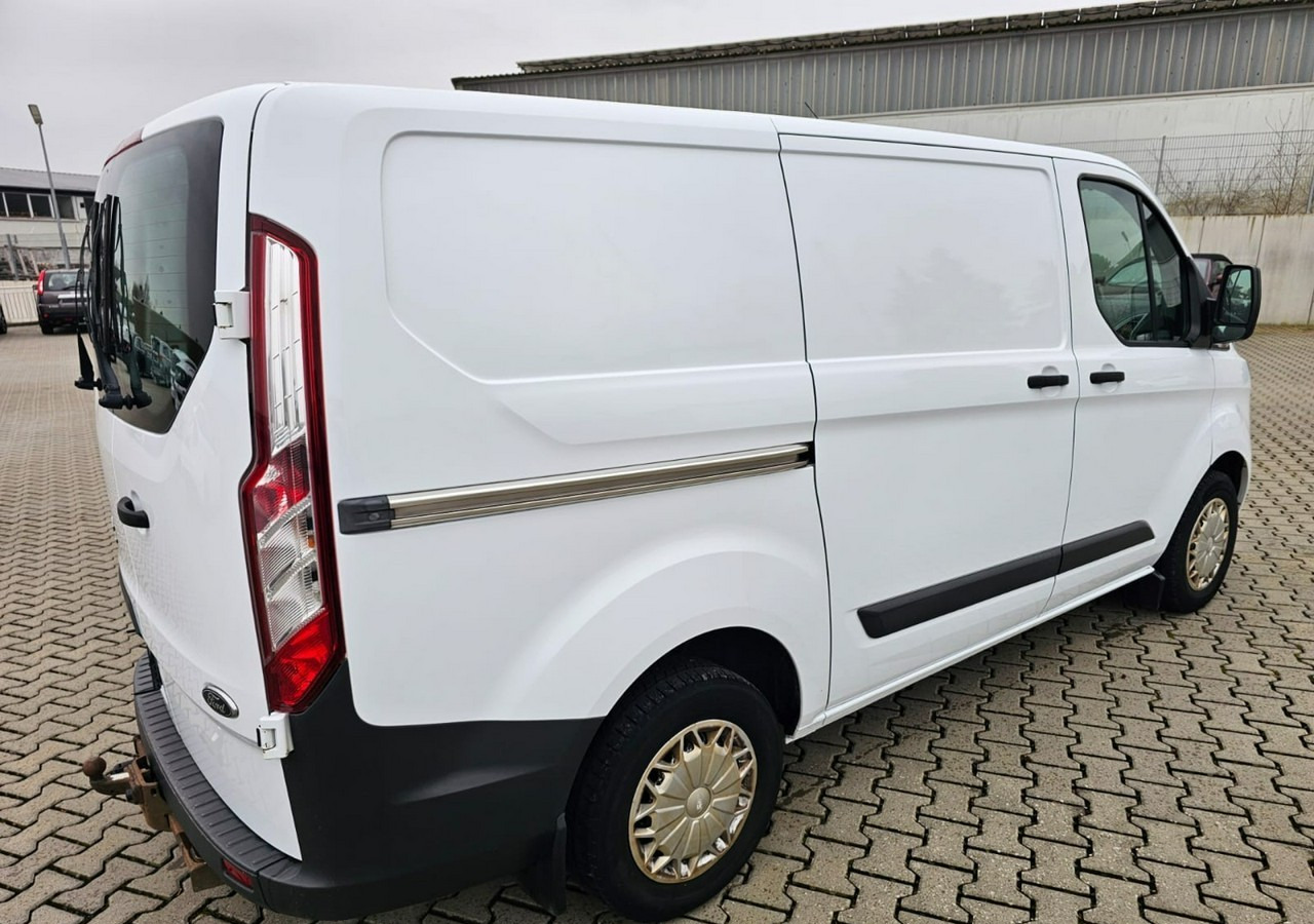 Ford Transit Transit Custom Ford Transit Custom 2.2-125KM Klima 2015 - Furgon: slika 2 Ford Transit Transit Custom Ford Transit Custom 2.2-125KM Klima 2015 - Furgon: slika 2