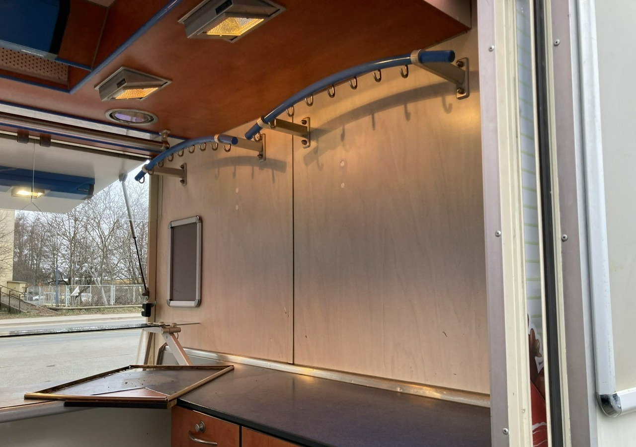 Prikolica za hrane Inna Inny Autosklep wędlin Gastronomiczna food truck foodtruck sklep bar 2000: slika 11 Prikolica za hrane Inna Inny Autosklep wędlin Gastronomiczna food truck foodtruck sklep bar 2000: slika 11