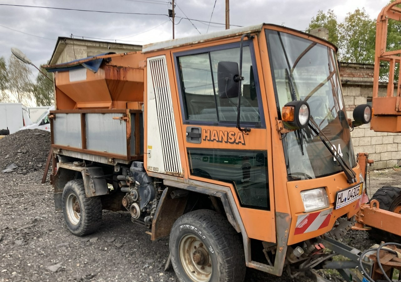 Inna Inny Hansa 4X4 pług posypywarka wywrotka - Vozilo za čišćenje snega: slika 2 Inna Inny Hansa 4X4 pług posypywarka wywrotka - Vozilo za čišćenje snega: slika 2