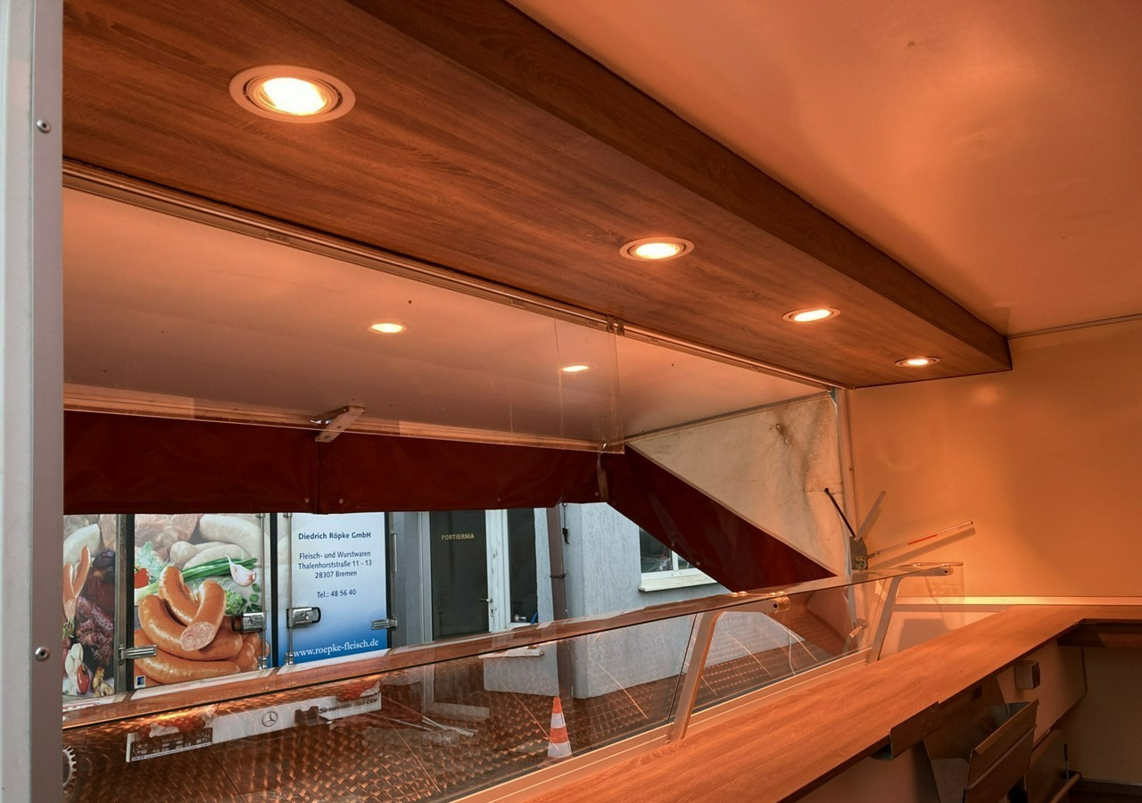 Inna Inny Przycze Autosklep wędli Gastronomiczna food truck foodtruck sklep 20 - Prikolica za hrane: slika 4 Inna Inny Przycze Autosklep wędli Gastronomiczna food truck foodtruck sklep 20 - Prikolica za hrane: slika 4