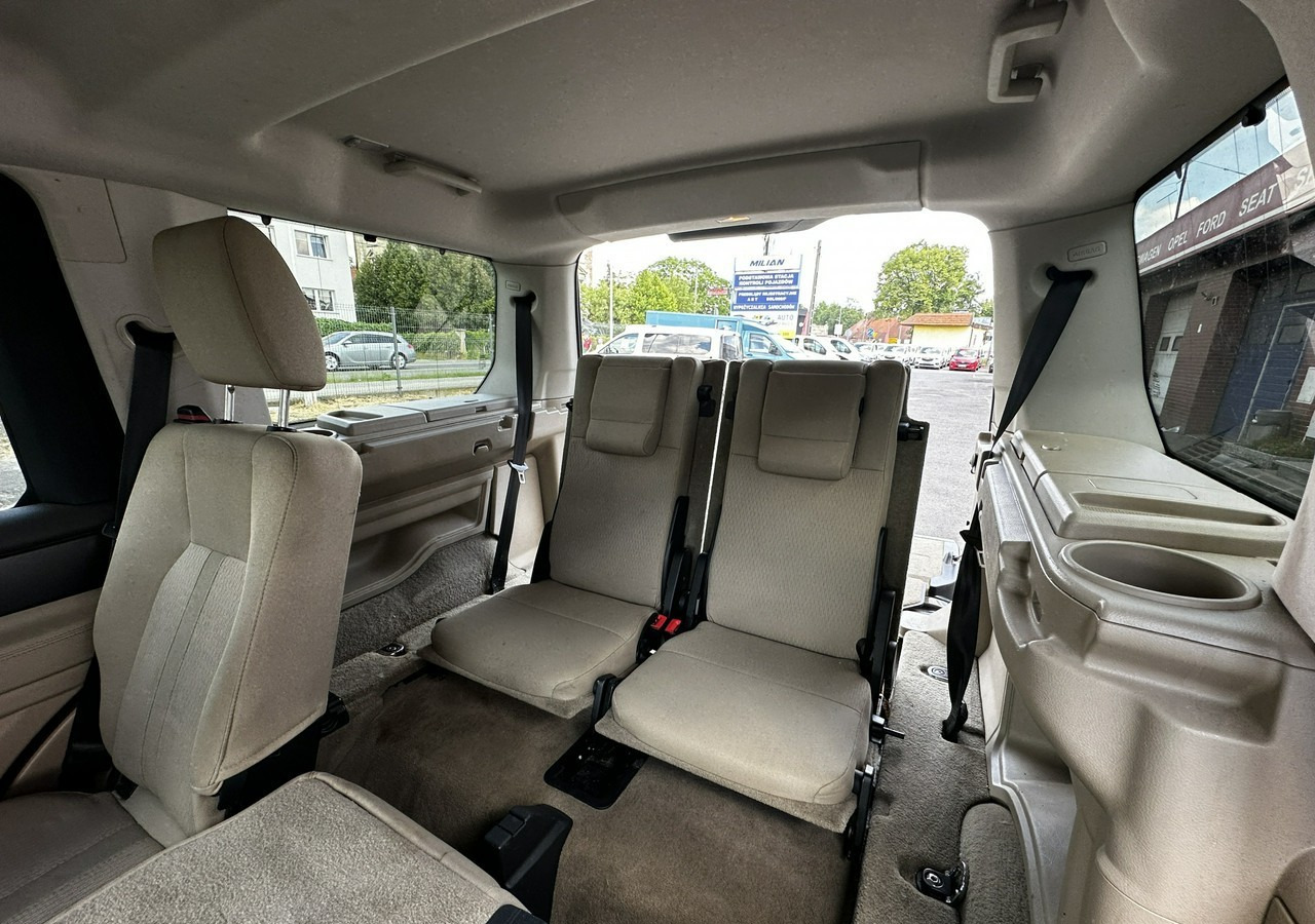 SUV Land Rover Discovery IV Discovery IV 3.0SD V6 HSE Bogate Wyposażenie 2013: slika 19