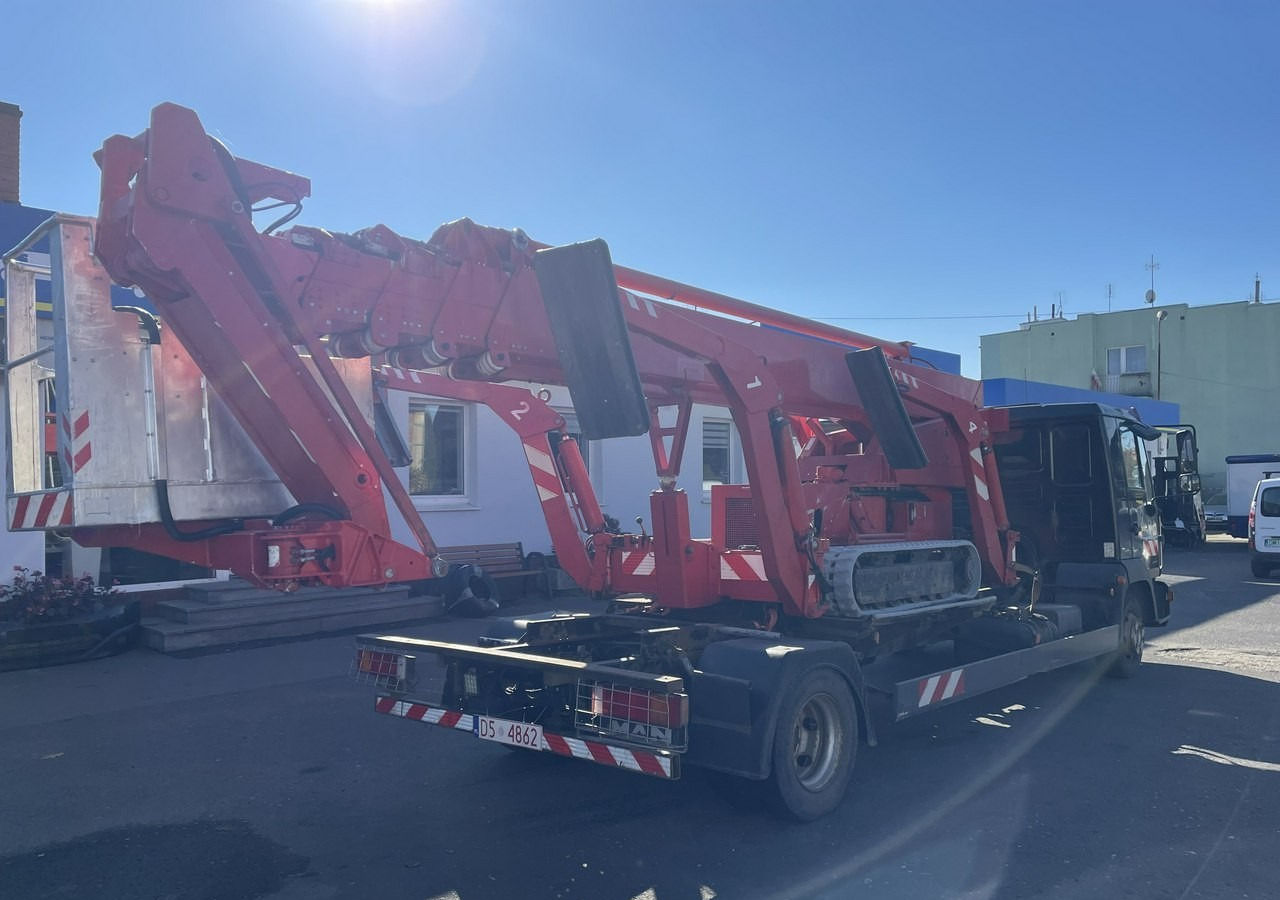 MAN Inny MAN Man Podnośnik koszowy zwyżka na gąsienicach TEUPEN LIFT LEO 30H. - Pauk platforma: slika 5 MAN Inny MAN Man Podnośnik koszowy zwyżka na gąsienicach TEUPEN LIFT LEO 30H. - Pauk platforma: slika 5